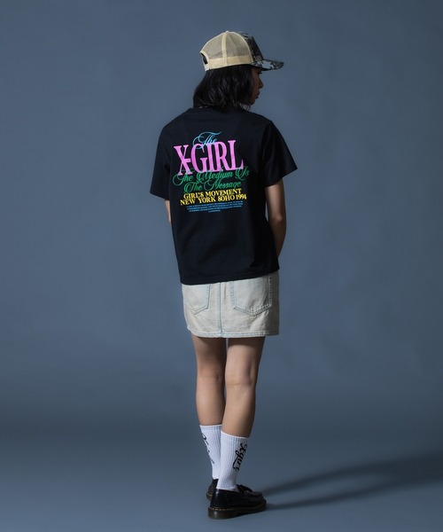 X-girl(エックスガール)の「COLORFUL LOGO S/S TEE(Tシャツ/カットソー・レディース・ブルー/ブラック/ホワイト・S/M/L)」の21枚目の写真