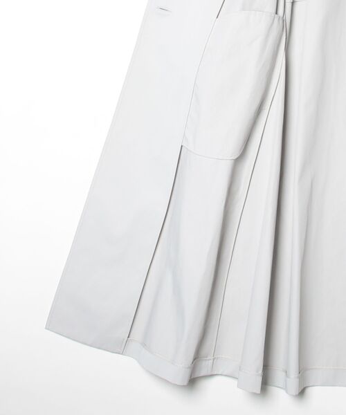 EMPORIO ARMANI（エンポリオアルマーニ）の「【エンポリオ アルマーニ】ツーピース風トレンチコート 撥水テクニカルコットン（トレンチコート・レディース・ライトグレー・38/40/42）」の5枚目の写真