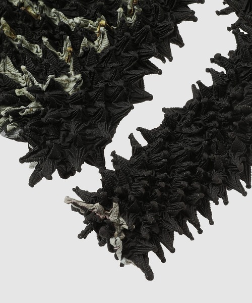 MASU（エムエーエスユー）の「NAPOLEON SPIKY TOPS（その他トップス・メンズ・ブラック/レッド・48/46）」の5枚目の写真