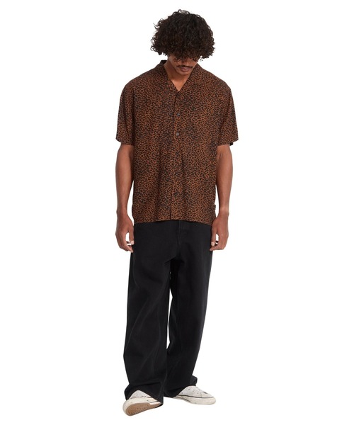 VOLCOM（ボルコム）の「VOLCOM メンズ UTOPIAS PRINT SS 半袖シャツ 【2026年春夏モデル】（シャツ/ブラウス・メンズ・ブラウン・X-LARGE/LARGE/MEDIUM/SMALL）」の7枚目の写真