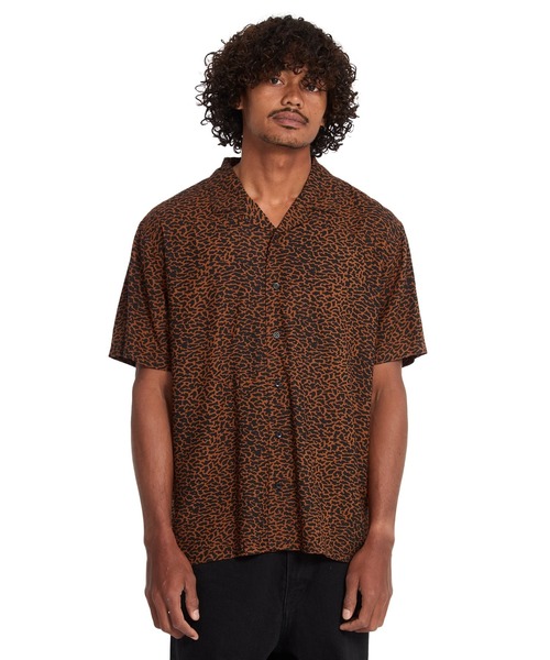 VOLCOM（ボルコム）の「VOLCOM メンズ UTOPIAS PRINT SS 半袖シャツ 【2026年春夏モデル】（シャツ/ブラウス・メンズ・ブラウン・X-LARGE/LARGE/MEDIUM/SMALL）」の9枚目の写真