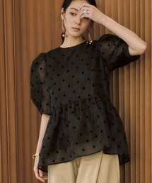 パフスリーブ」に該当するトップス（ブラック/黒色系・半袖