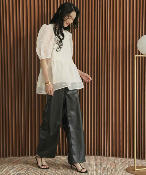 ELFRANK（エルフランク）の「ドットシアー パフスリーブ チュニックブラウス《着用動画あり》（シャツ/ブラウス・レディース・ブラック/オフホワイト・S/M）」の10枚目の写真