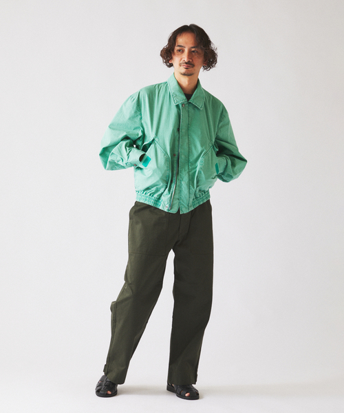 JOURNAL STANDARD relume（ジャーナルスタンダード　レリューム）の「ガーメントダイ カラー フライトジャケット（ミリタリージャケット・メンズ・イエロー/グレー/ダークパープル/モスグリーン・MEDIUM/LARGE）」の6枚目の写真