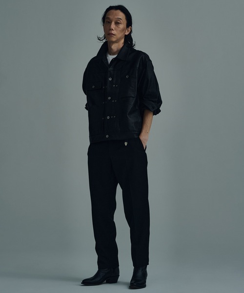 CCU (シーシーユー)の「TRUCKER JACKET GOAT(ブルゾン・メンズ・ブラック・1/2)」の2枚目の写真