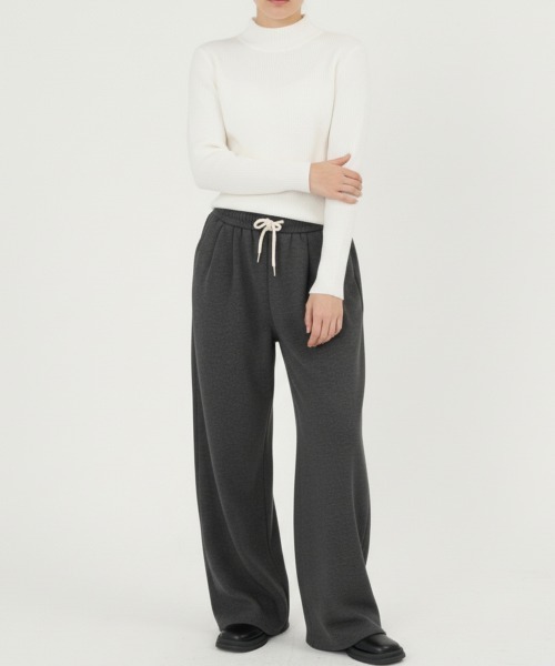 NUJOH(ヌゾ)の「Wide Drawstring Sweat Pants / ワイドドローストリングスウェットパンツ(スウェットパンツ・レディース・ブラック/ナチュラル/ブラウン/チャコールグレー・FREE)」の12枚目の写真