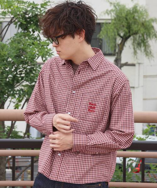 FFEIN(フェイン)の「【FFEIN(フェイン)】アソートワンポイントラウンド長袖チェックシャツ / シャツ レギュラーカラー 長袖 ワンポイント 刺繍 レイヤード ポケット(シャツ/ブラウス・メンズ・グリーン/ブルー/ダークオレンジ/ダークネイビー/レッド/パープル・X-SMALL/LARGE/MEDIUM/SMALL)」の5枚目の写真