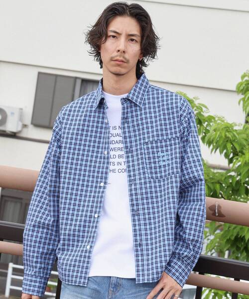 FFEIN(フェイン)の「【FFEIN(フェイン)】アソートワンポイントラウンド長袖チェックシャツ / シャツ レギュラーカラー 長袖 ワンポイント 刺繍 レイヤード ポケット(シャツ/ブラウス・メンズ・グリーン/ブルー/ダークオレンジ/ダークネイビー/レッド/パープル・X-SMALL/LARGE/MEDIUM/SMALL)」の2枚目の写真