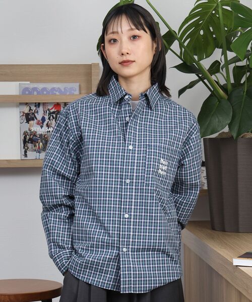 FFEIN(フェイン)の「【FFEIN(フェイン)】アソートワンポイントラウンド長袖チェックシャツ / シャツ レギュラーカラー 長袖 ワンポイント 刺繍 レイヤード ポケット(シャツ/ブラウス・メンズ・グリーン/ブルー/ダークオレンジ/ダークネイビー/レッド/パープル・X-SMALL/LARGE/MEDIUM/SMALL)」の22枚目の写真