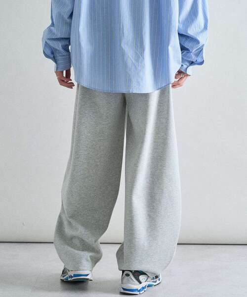 CRAFT STANDARD BOUTIQUE（クラフトスタンダードブティック）の「ボンディングスウェットバルーンパンツ（その他パンツ・メンズ・ライトグレー/ブラック・M/L/S）」の6枚目の写真