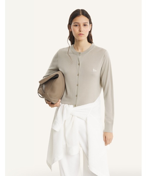Maison Kitsune（メゾンキツネ）の「BABY FOX FINE MERINO REGULAR CARDIGAN（カーディガン/ボレロ・レディース・ライトイエロー/ライトオリーブ・XS/L/M/S）」の7枚目の写真