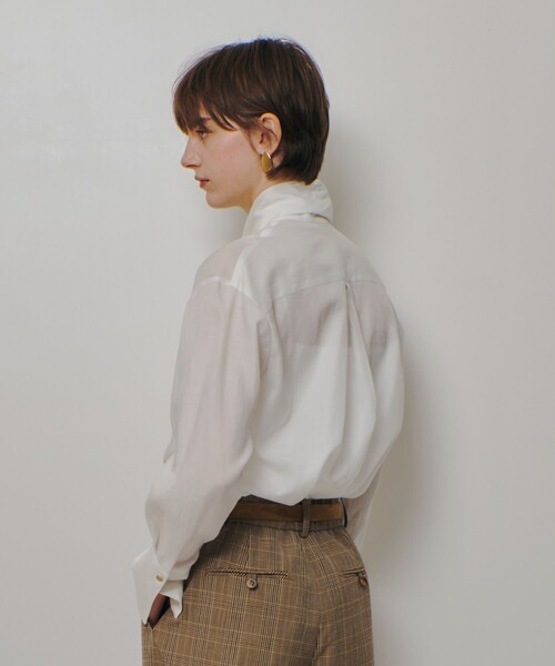 allureville（アルアバイル）の「キュプラコットンビッグタイブラウス（シャツ/ブラウス・レディース・ホワイト/チャコールグレー/サックスブルー・2）」の14枚目の写真