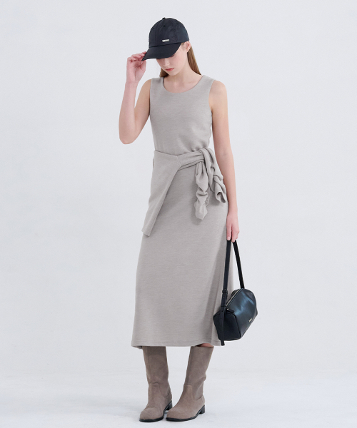 MICANE（ミケーネ）の「ソニア ビスチェドレス-カーディガンセットアップ（ワンピース・レディース・Beige/ブラック・SMALL/MEDIUM/LARGE/X-LARGE/XX-LARGE）」の10枚目の写真