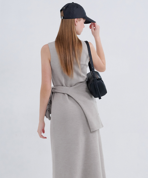 MICANE（ミケーネ）の「ソニア ビスチェドレス-カーディガンセットアップ（ワンピース・レディース・Beige/ブラック・SMALL/MEDIUM/LARGE/X-LARGE/XX-LARGE）」の11枚目の写真