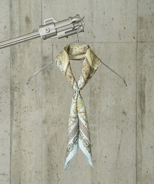 THE MILES（ザ マイルズ）の「"03"≪スカーフリング付き≫アソート スカーフ(70cm×70cm)（バンダナ/スカーフ・レディース・グリーン系1/ネイビー系3/ピーコックグリーン系1/オレンジ系1/イエロー系1/サックスブルー系1/ブラック系1/ネイビー系1/ホワイト系1/レッド系1/ネイビー系2/ベージュ系1/ダルブルー系1/ブラック系2/スカイブルー系1・ONE SIZE）」の8枚目の写真