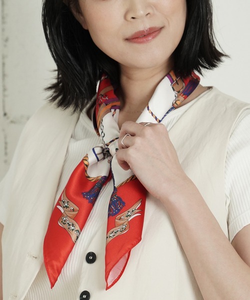 THE MILES（ザ マイルズ）の「"03"≪スカーフリング付き≫アソート スカーフ(70cm×70cm)（バンダナ/スカーフ・レディース・グリーン系1/ネイビー系3/ピーコックグリーン系1/オレンジ系1/イエロー系1/サックスブルー系1/ブラック系1/ネイビー系1/ホワイト系1/レッド系1/ネイビー系2/ベージュ系1/ダルブルー系1/ブラック系2/スカイブルー系1・ONE SIZE）」の19枚目の写真