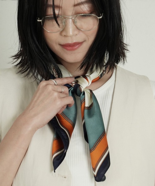 THE MILES（ザ マイルズ）の「"03"≪スカーフリング付き≫アソート スカーフ(70cm×70cm)（バンダナ/スカーフ・レディース・グリーン系1/ネイビー系3/ピーコックグリーン系1/オレンジ系1/イエロー系1/サックスブルー系1/ブラック系1/ネイビー系1/ホワイト系1/レッド系1/ネイビー系2/ベージュ系1/ダルブルー系1/ブラック系2/スカイブルー系1・ONE SIZE）」の22枚目の写真