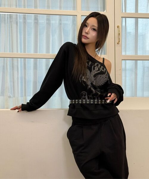 DAUSPICE(ディーオスピス)の「(DUC) GA one-shoulder sweatshirt Black(スウェット・レディース・ブラック・ONE SIZE)」の8枚目の写真