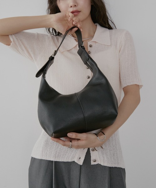 Aunt Marie's(アントマリーズ)の「ワンハンドルミニショルダーバッグ(ショルダーバッグ・レディース・ブラック/イエロー/グリーン/ブルー・FREE)」の2枚目の写真