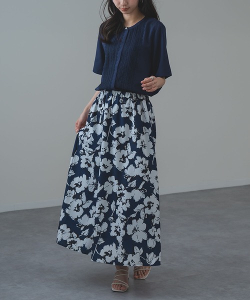 ANNA LUNA(アンナルナ)の「【ANNA LUNA】上品 な 花柄 で 華やぐ 大人 スカート(スカート・レディース・グレー/ネイビー・MEDIUM)」の17枚目の写真