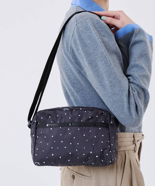 LeSportsac(レスポートサック)の「DANIELLA CROSSBODY ブリスドッツ(ショルダーバッグ・レディース・ブラック・FREE)」の2枚目の写真