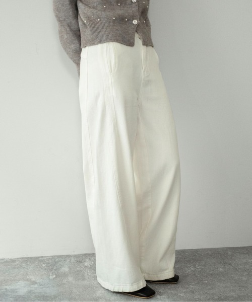 on:nue（オンニュ）の「【on:nue】[着用動画あり！] サイドパネルセミワイドパンツ/2026 SS COLLECTION（その他パンツ・レディース・アイボリー/ベージュ・LARGE/MEDIUM）」の8枚目の写真