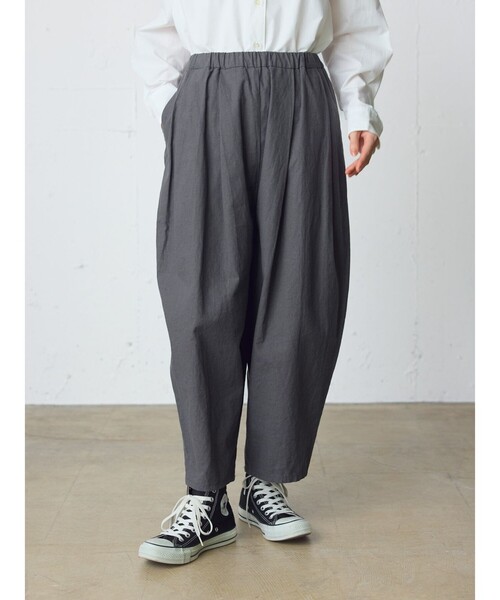 MidiUmi（ミディウミ）の「MidiUmi C/Lワイドイージーテーパードパンツ（その他パンツ・レディース・チャコールグレー/ブラック/キナリ・FREE）」の11枚目の写真