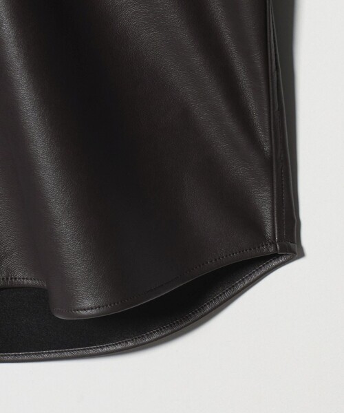 H　BEAUTY&YOUTH UNITED ARROWS（エイチビューティーアンドユースユナイテッドアローズ）の「＜H＞レザーライク シャツ（シャツ/ブラウス・レディース・ブラック/ダークブラウン・M/S）」の13枚目の写真