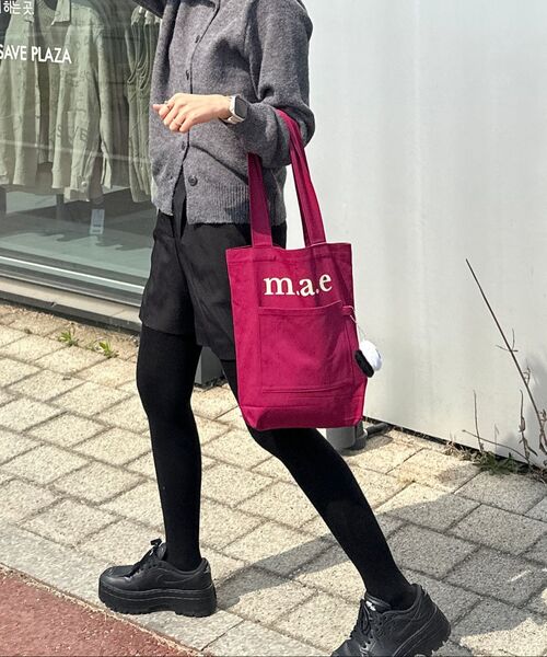 MUCU AND EBONY（ムクアンドエボニー）の「m.a.e Our logo Bag _ White（ショルダーバッグ・レディース・その他・FREE）」の4枚目の写真