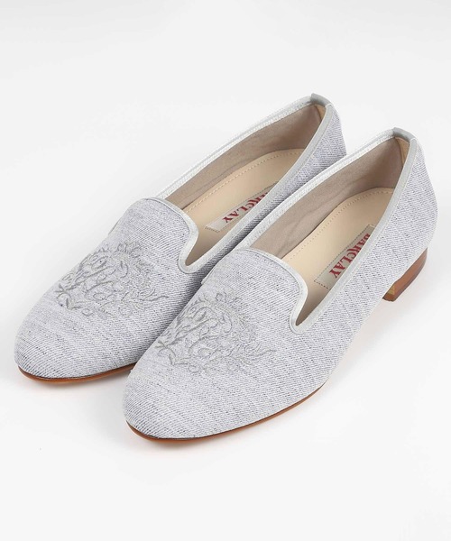 BARCLAY(バークレー)の「BARCLAY(バークレー)刺繍モチーフオペラシューズ(パンプス・レディース・ブルー/グレー/ネイビー/オレンジ/イエロー・22cm/22.5cm/23cm/23.5cm/24cm/24.5cm)」の1枚目の写真