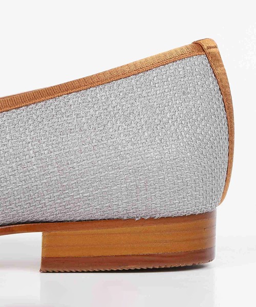 BARCLAY(バークレー)の「BARCLAY(バークレー)刺繍モチーフオペラシューズ(パンプス・レディース・ブルー/グレー/ネイビー/オレンジ/イエロー・22cm/22.5cm/23cm/23.5cm/24cm/24.5cm)」の22枚目の写真
