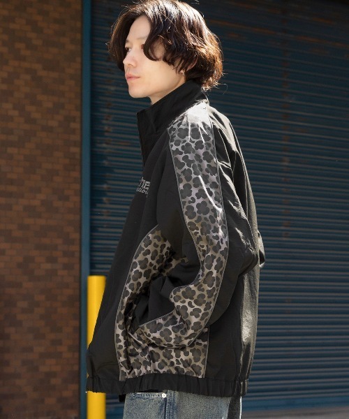LUXSTYLE(ラグスタイル)の「ヒョウ柄切り替えナイロンブルゾン(ブルゾン・メンズ・ブラック・S/M/L)」の2枚目の写真