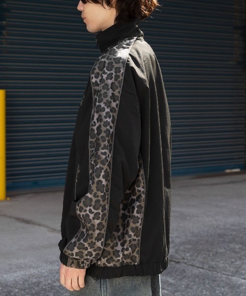 LUXSTYLE(ラグスタイル)の「ヒョウ柄切り替えナイロンブルゾン(ブルゾン・メンズ・ブラック・S/M/L)」の9枚目の写真