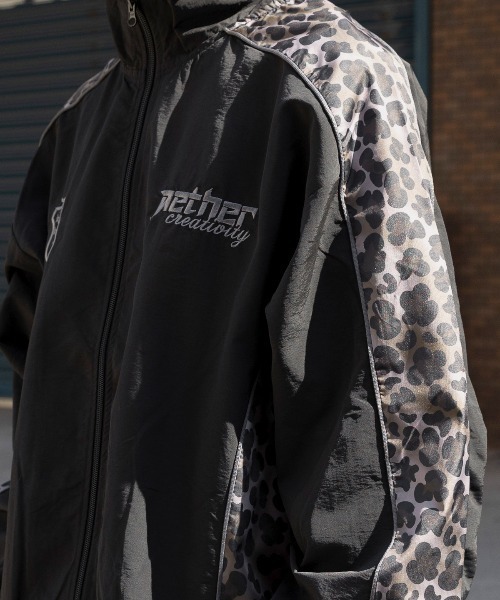 LUXSTYLE(ラグスタイル)の「ヒョウ柄切り替えナイロンブルゾン(ブルゾン・メンズ・ブラック・S/M/L)」の14枚目の写真