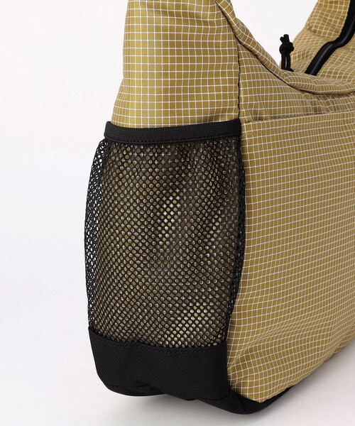 COLEMAN（コールマン）の「Coleman/コールマン COOL SHOULDER MD/クールショルダー（ショルダーバッグ・メンズ・その他9/ブラック/ベージュ・ONE SIZE）」の12枚目の写真