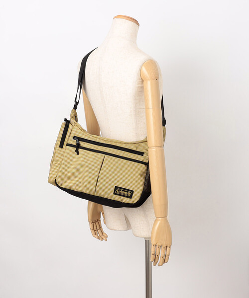 COLEMAN（コールマン）の「Coleman/コールマン COOL SHOULDER MD/クールショルダー（ショルダーバッグ・メンズ・その他9/ブラック/ベージュ・ONE SIZE）」の18枚目の写真