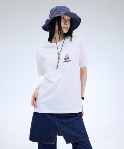 PORTERNA(ポルテナ)の「SLIT DENIM MID LENGTH SKIRT-2COLOR(スカート・レディース・ブルー/ライトブルー・SMALL/MEDIUM)」の6枚目の写真