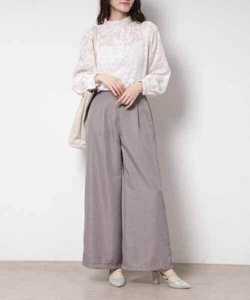 ESPERANZA(エスペランサ)の「クロスストラップセパレートパンプス(パンプス・レディース・アイボリー系8/グレー系4/ブラック系8・S/M/L/LL)」の6枚目の写真