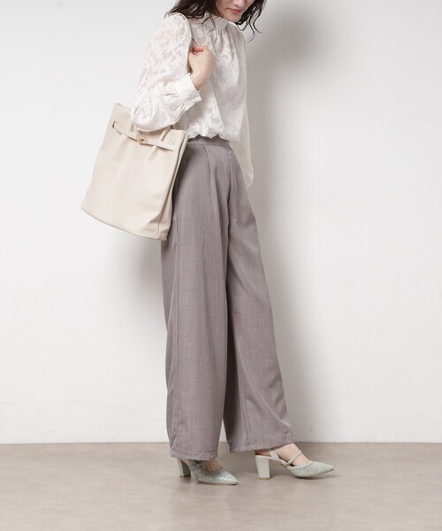 ESPERANZA(エスペランサ)の「クロスストラップセパレートパンプス(パンプス・レディース・アイボリー系8/グレー系4/ブラック系8・S/M/L/LL)」の5枚目の写真