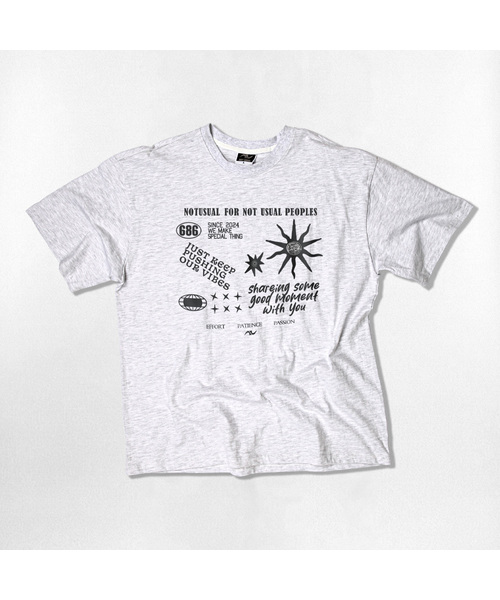 NOTUSUAL（ノットユージュアル）の「シンボルエポート オーバーサイズ 半袖Tシャツ 4カラー（Tシャツ/カットソー・レディース・ホワイト×グレー/ブラック/ホワイト/ネイビー・SMALL/MEDIUM/X-LARGE/LARGE）」の2枚目の写真