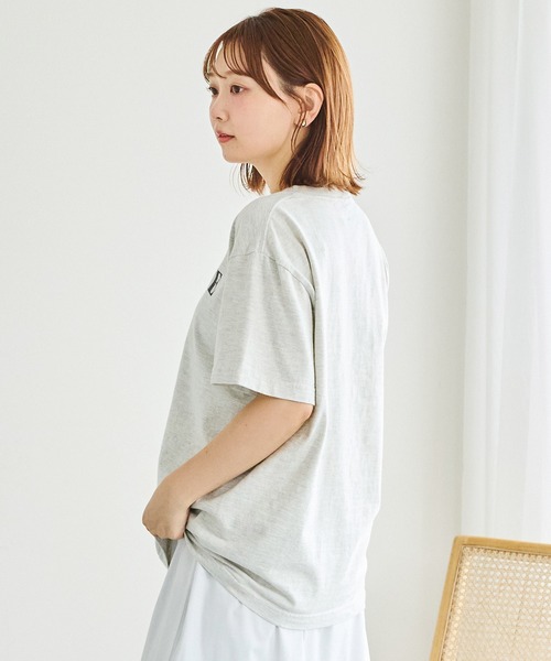TRICOMER（トリコメル）の「【TRICOMER】ヴィンテージライク フラワープリントTシャツ｜BOHEME BOTANIQUE（Tシャツ/カットソー・レディース・グレー・F）」の12枚目の写真