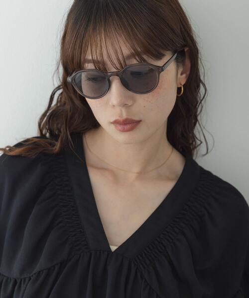 Swayme(スウェイミー)の「クリアカラーレンズサングラス(サングラス・レディース・ブラウン/ベージュ/グレー・ONE)」の4枚目の写真