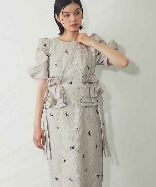 SMILE ORCHID(スマイルオーキッド)の「ブロッサムフリルドレス(ワンピース・レディース・ベージュ/ブラック・M)」の6枚目の写真