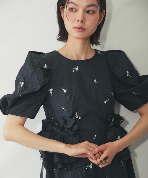SMILE ORCHID(スマイルオーキッド)の「ブロッサムフリルドレス(ワンピース・レディース・ベージュ/ブラック・M)」の13枚目の写真