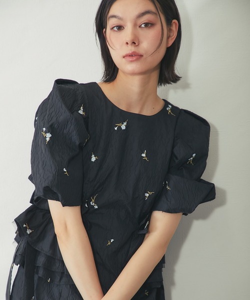 SMILE ORCHID(スマイルオーキッド)の「ブロッサムフリルドレス(ワンピース・レディース・ベージュ/ブラック・M)」の22枚目の写真