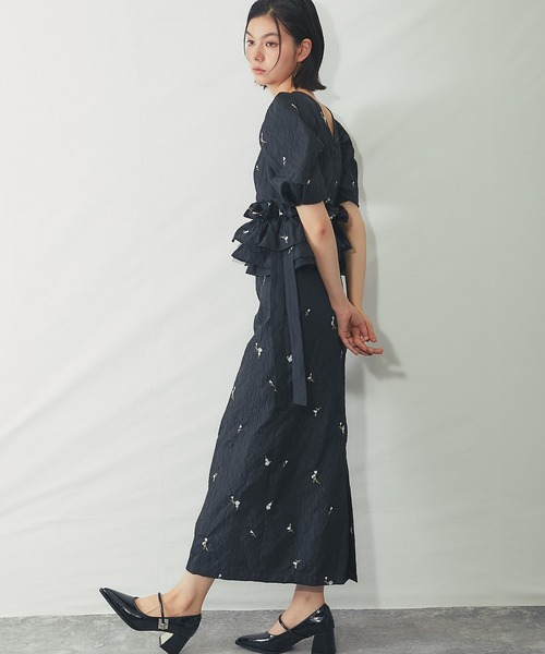 SMILE ORCHID(スマイルオーキッド)の「ブロッサムフリルドレス(ワンピース・レディース・ベージュ/ブラック・M)」の17枚目の写真