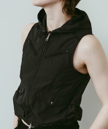 Knuth Marf（クヌースマーフ）の「nylon hoodie（ナイロンジャケット）」