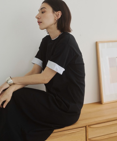 ANGIE（アンジー）の「配色 レイヤード Tシャツ ワンピース / バイカラー コットン 半袖 ワンピース / 夏服（ワンピース・レディース・ベージュ/ライトグレー/ブラック・FREE）」の2枚目の写真