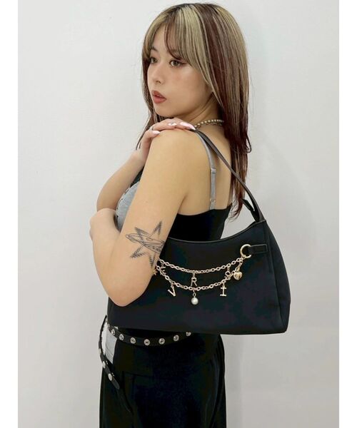 EVRIS(エヴリス)の「モチーフチェーンハンドBAG(ハンドバッグ・レディース・ホワイト/ブラウン/ブラック・FREE)」の9枚目の写真