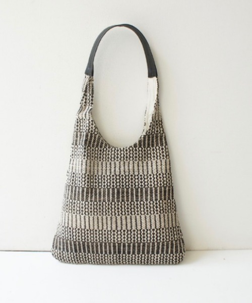 CACHELLIE(カシェリエ)の「TRIANGLE JUTE TOTE(トートバッグ・レディース・その他3/その他6/その他2/その他4/その他1/その他5・FREE)」の7枚目の写真